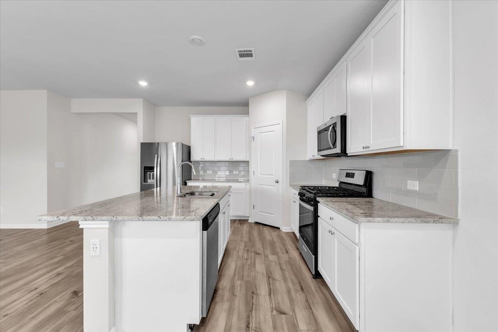 405 Grasslands Trl - Photo 24