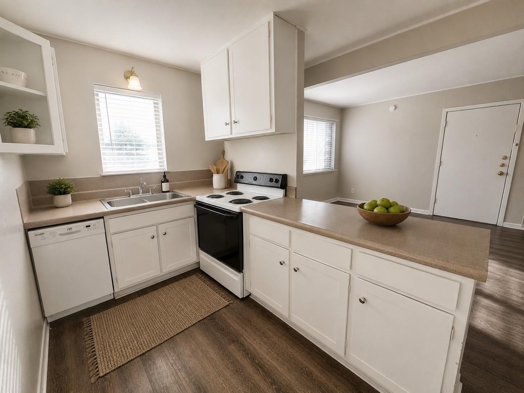 3304 Red River St - Photo 4