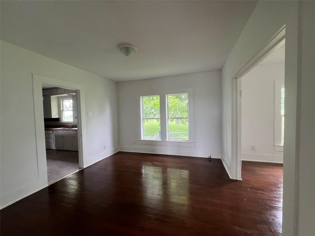 149 Private Road 9400 - Photo 11