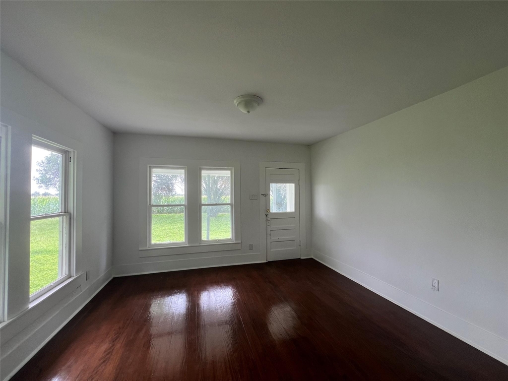 149 Private Road 9400 - Photo 5