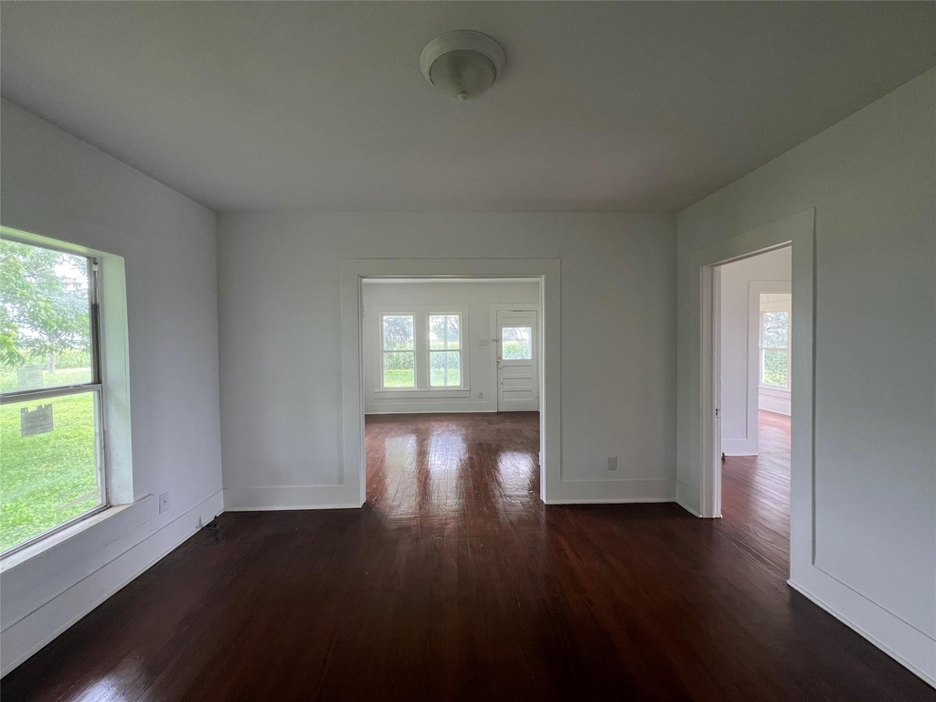 149 Private Road 9400 - Photo 4