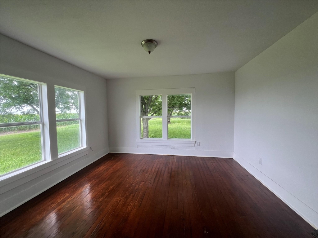 149 Private Road 9400 - Photo 13