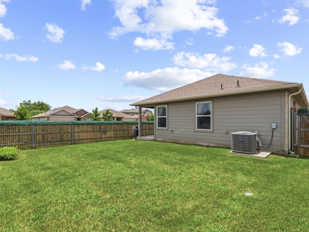 233 Baron Creek Trl - Photo 24