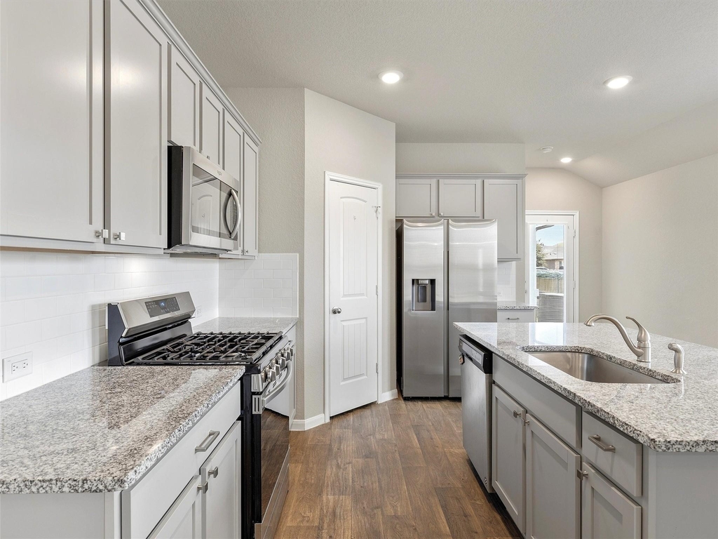 233 Baron Creek Trl - Photo 9