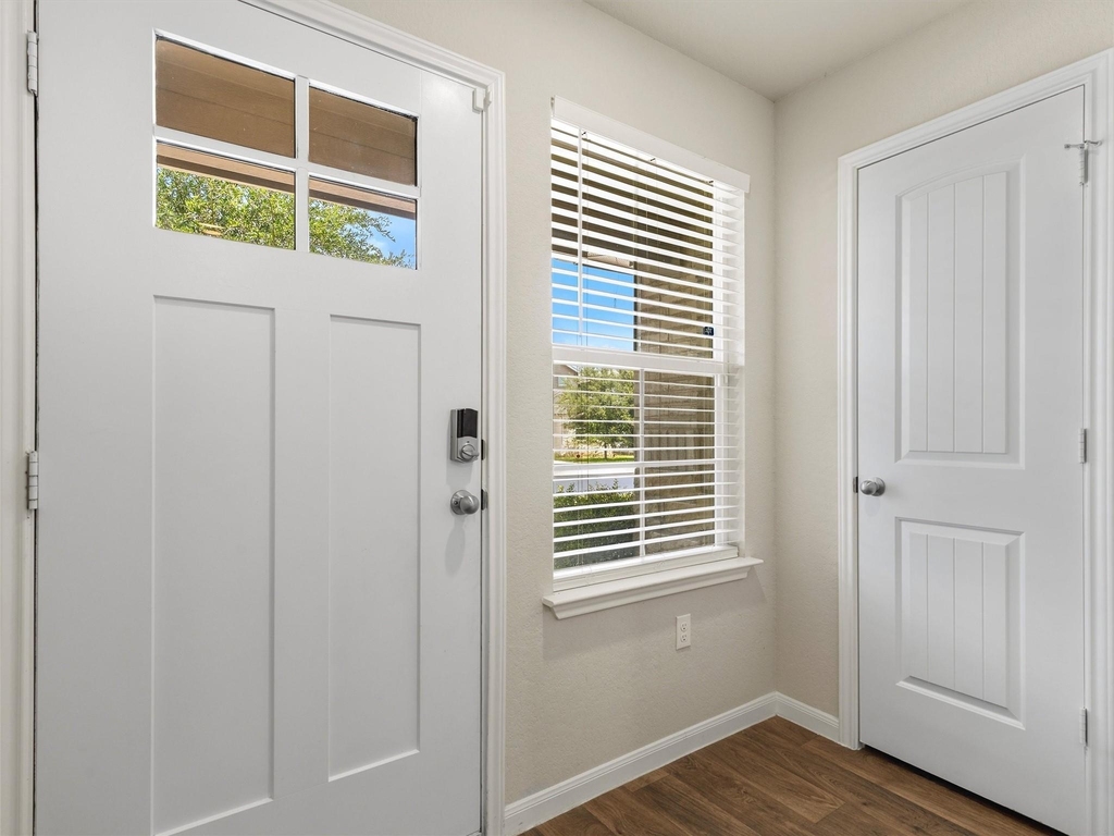 233 Baron Creek Trl - Photo 4