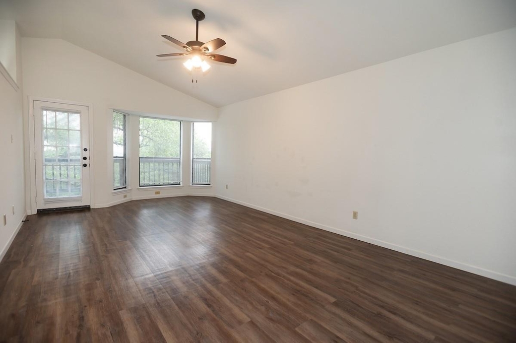 11513 Juniper Ridge Dr - Photo 15