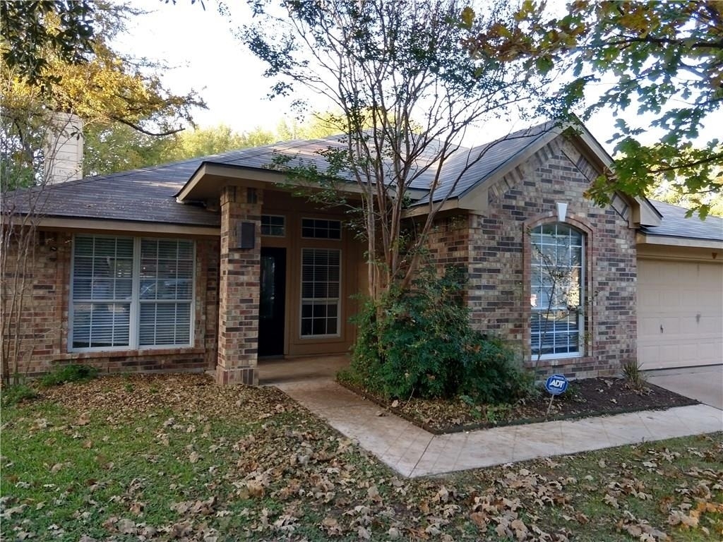 1007 Russwood Cv - Photo 0