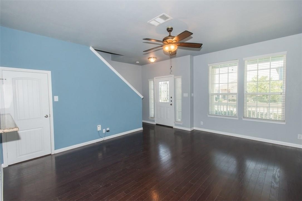 937 Alamo Plaza Dr - Photo 4
