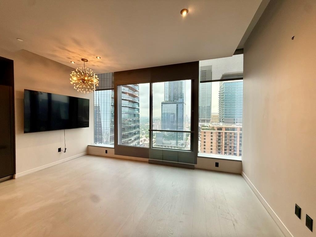 210 Lavaca St - Photo 4