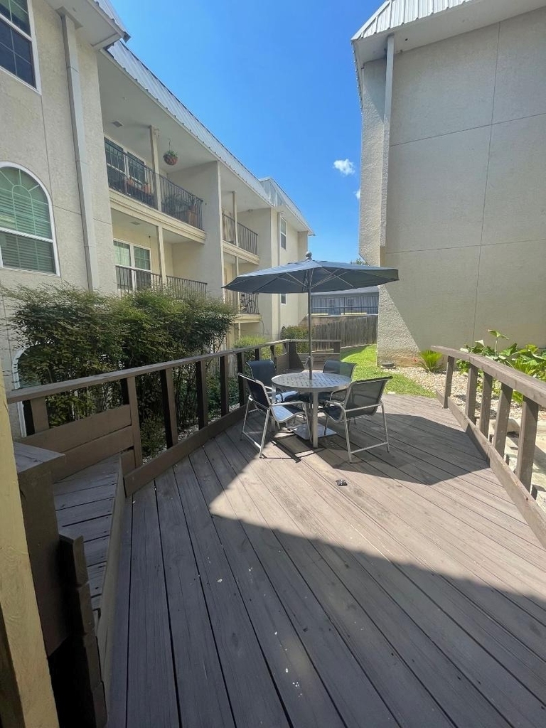 910 Duncan Ln - Photo 13