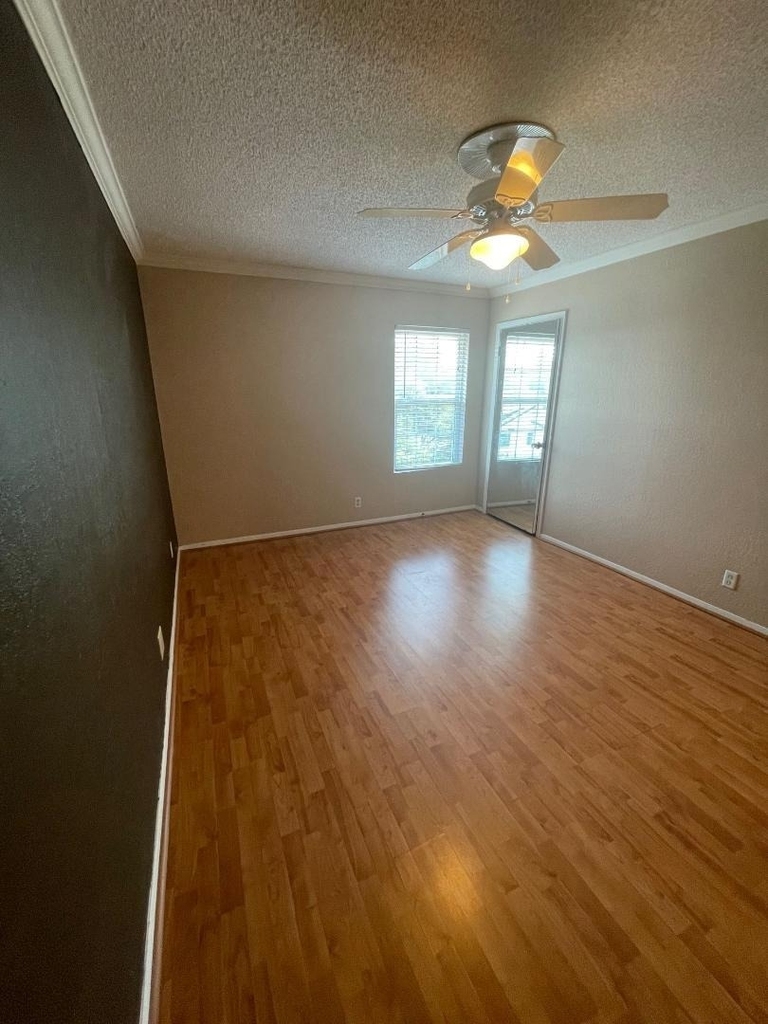 910 Duncan Ln - Photo 6