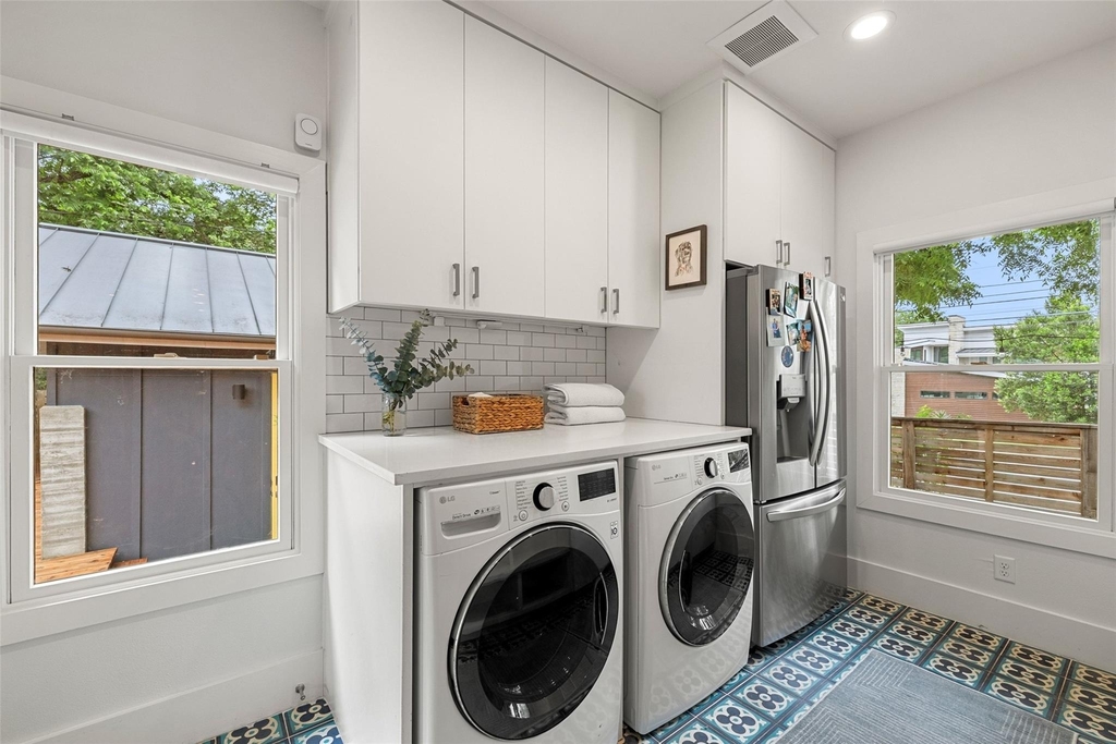 2000 Rundell Pl - Photo 30