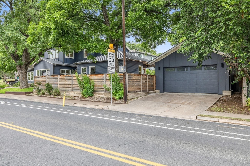 2000 Rundell Pl - Photo 4