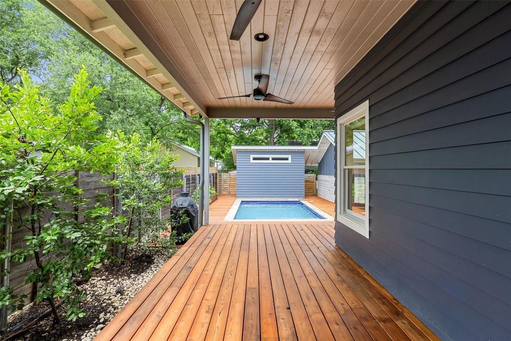 2000 Rundell Pl - Photo 33