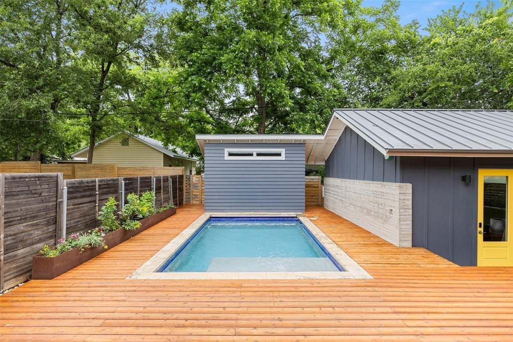 2000 Rundell Pl - Photo 35