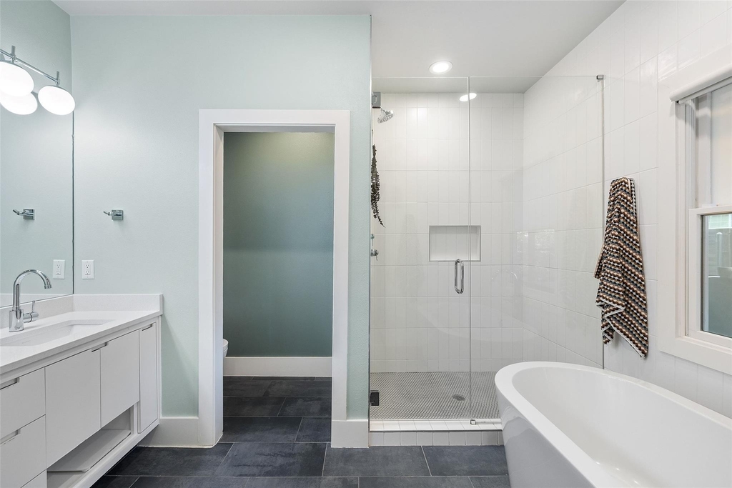 2000 Rundell Pl - Photo 23