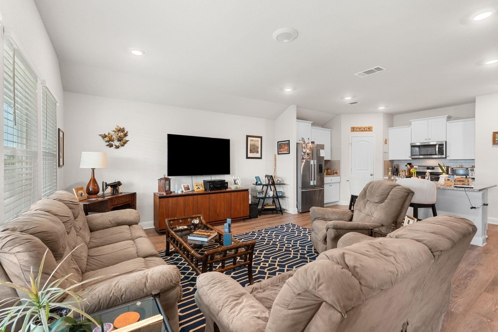 1444 Acorn Wood - Photo 8