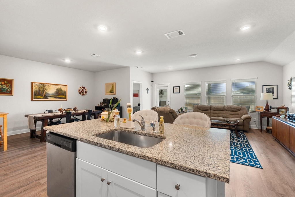1444 Acorn Wood - Photo 5