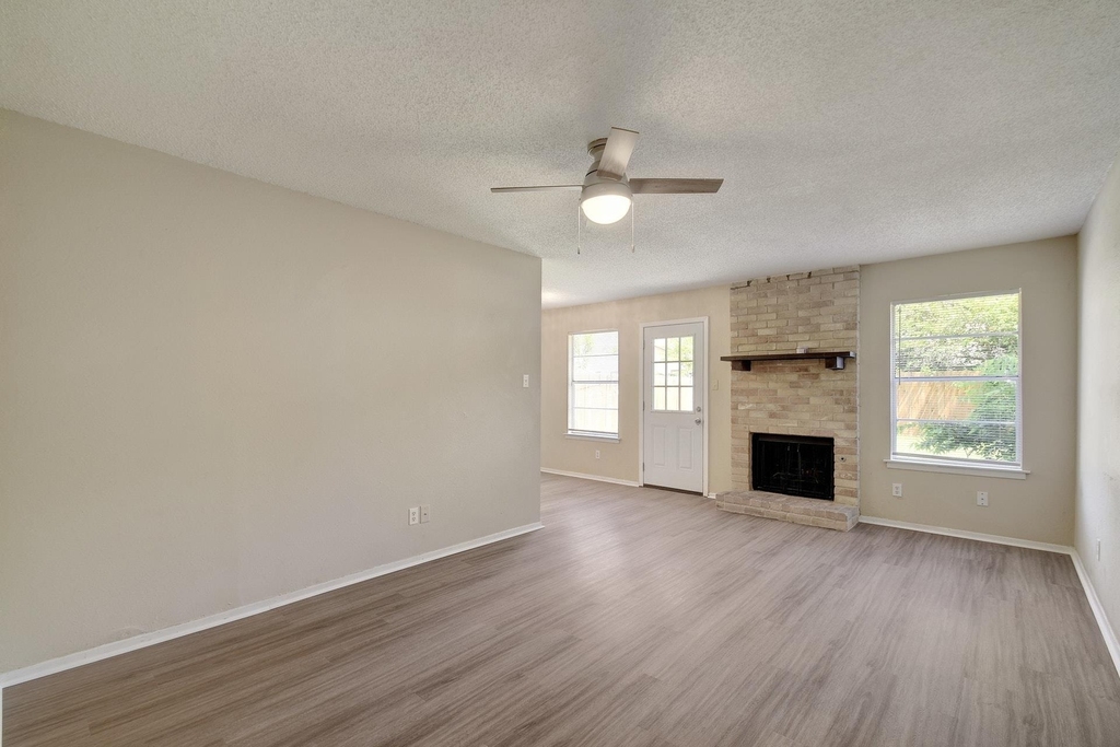 418 Linden St - Photo 3