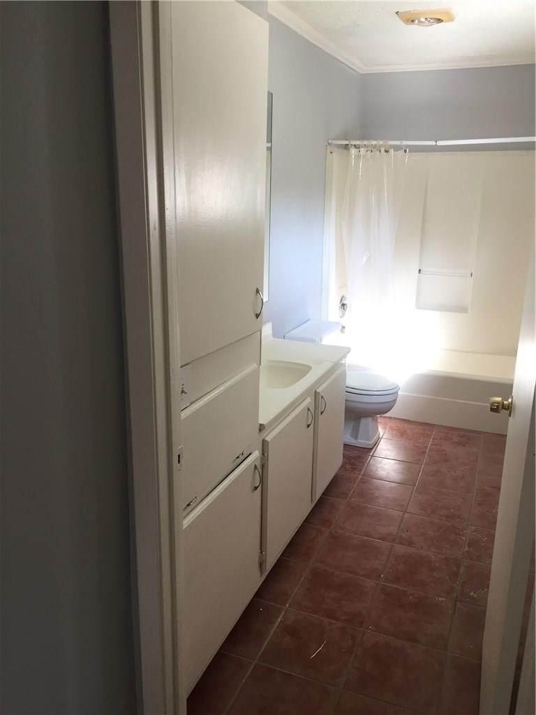 705 Franklin Blvd - Photo 10