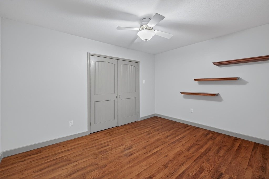 4301 Hyridge Dr - Photo 24