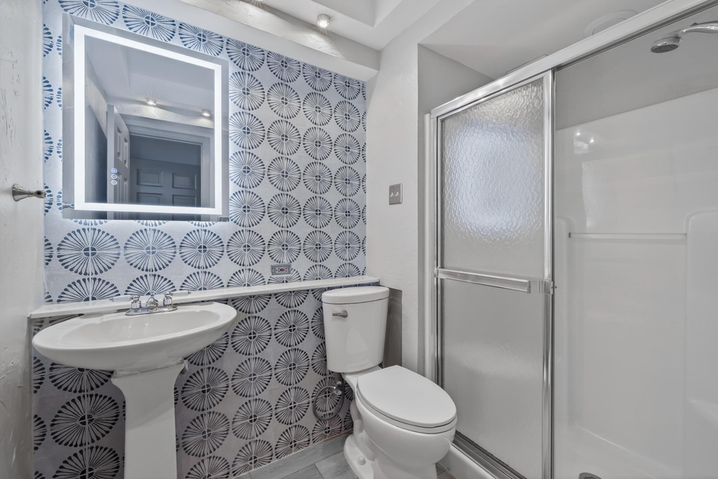 4301 Hyridge Dr - Photo 25