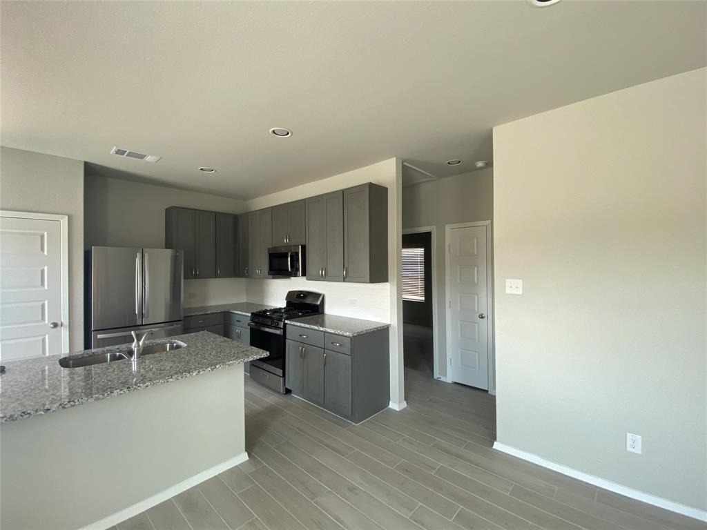 11704 Murano Dr - Photo 3