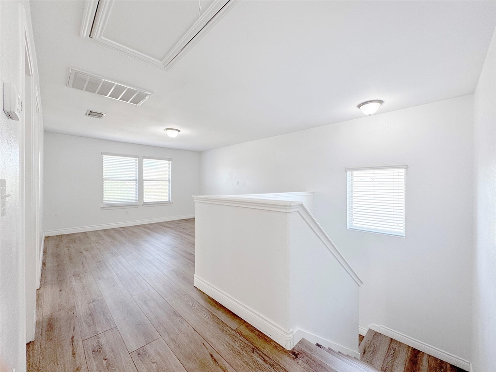 251 Triumph Rd Sw - Photo 13