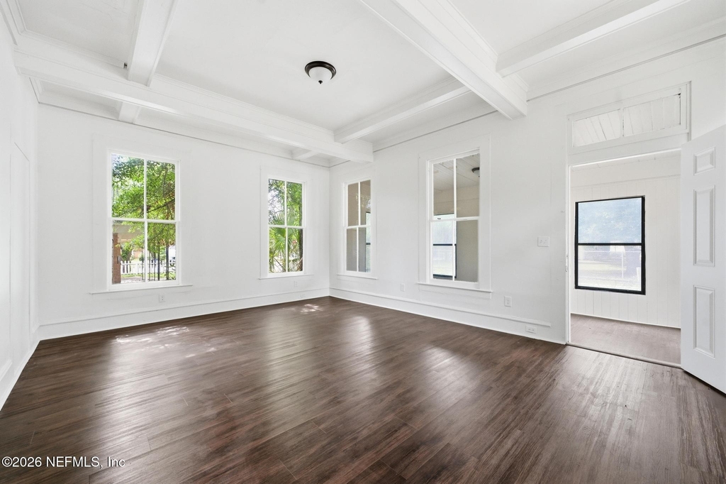 2344 W 18th Street - Photo 4
