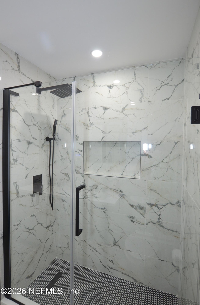 7004 Hyde Grove Avenue - Photo 14