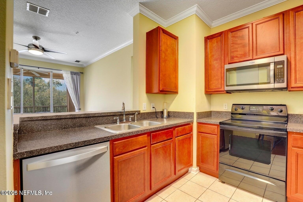 8601 Beach Boulevard - Photo 12