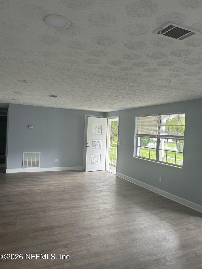 2834 Goldenrod Circle E - Photo 2