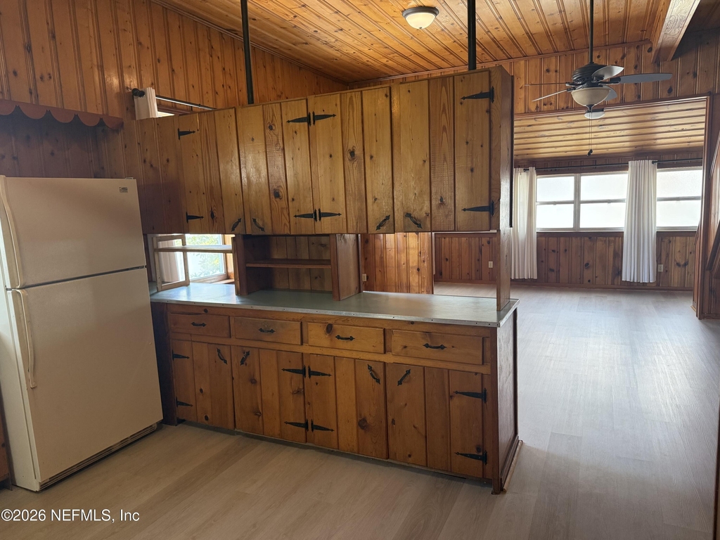 30 Cordova Street - Photo 10