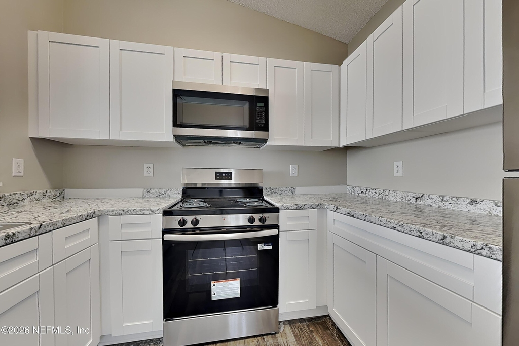 7270 Argyle Corners Drive - Photo 5
