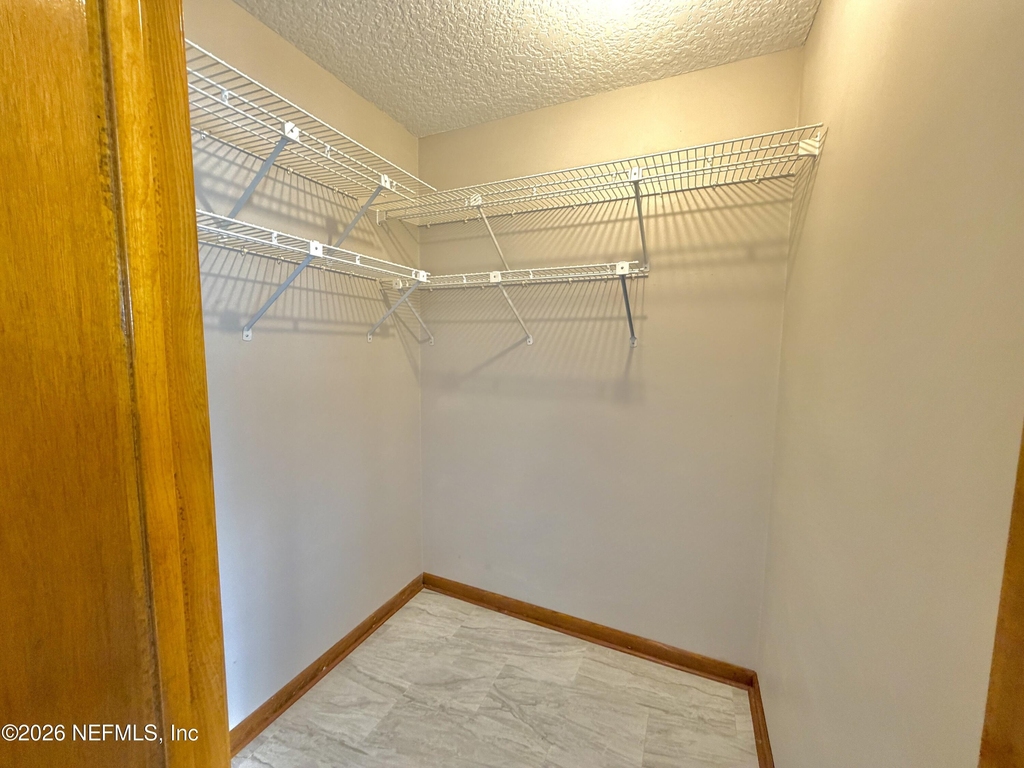 3990 Clearwater Lane - Photo 17