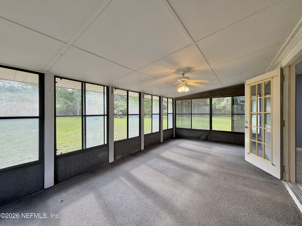3990 Clearwater Lane - Photo 18