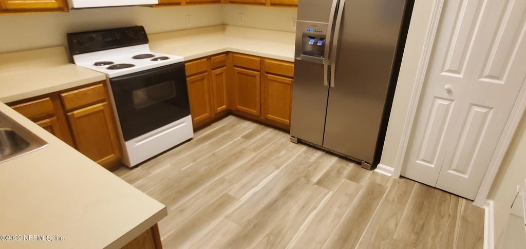 6094 Maggies Circle - Photo 11