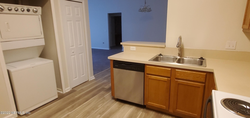6094 Maggies Circle - Photo 9