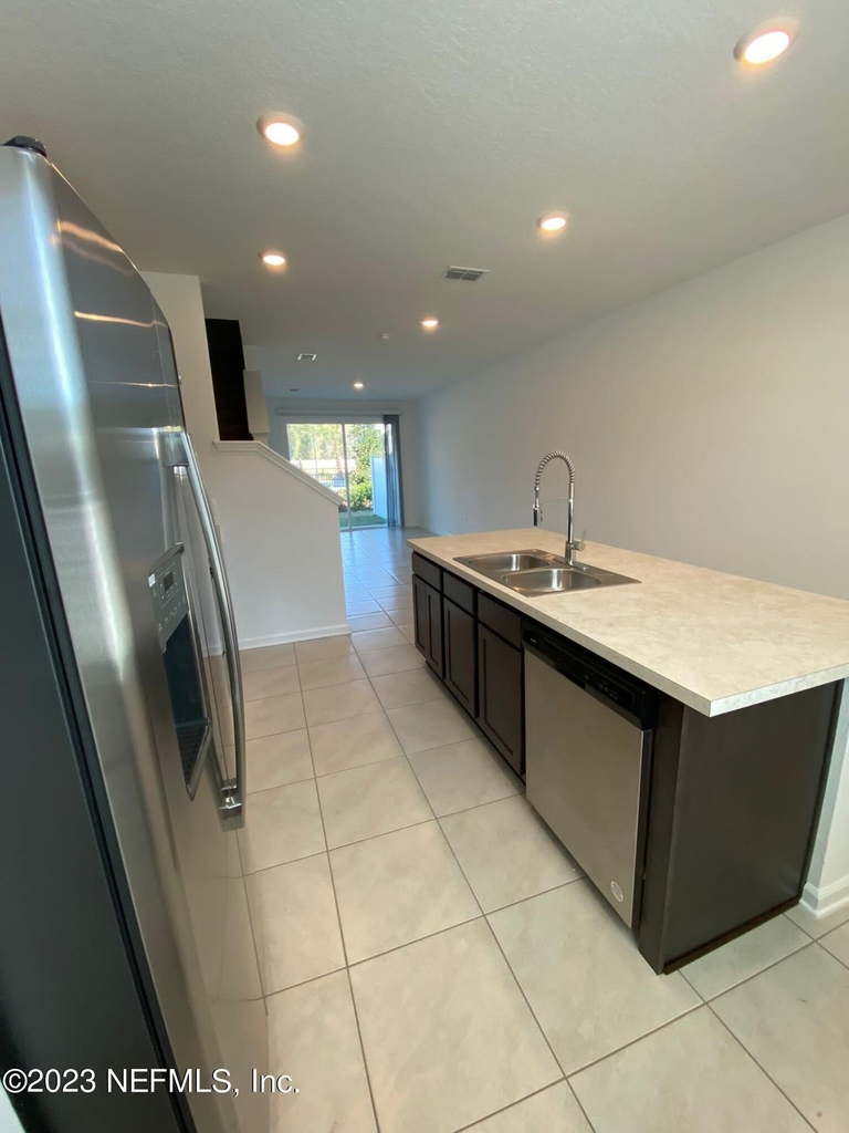 8319 Zenith Circle - Photo 4