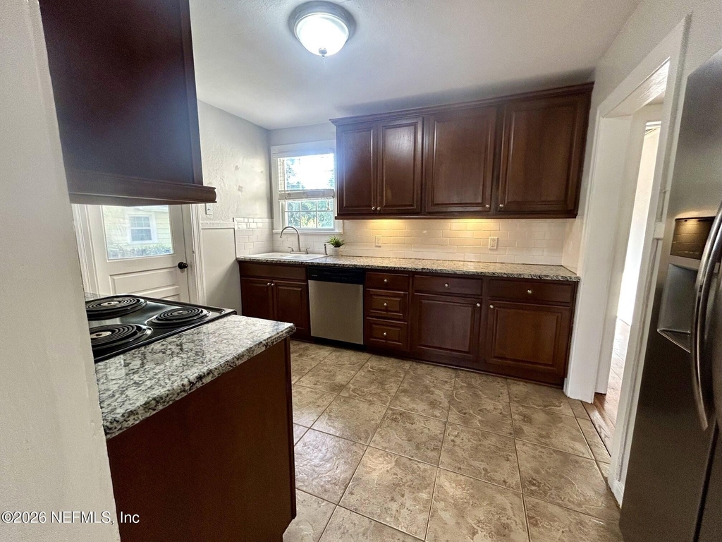 4614 Birkenhead Road - Photo 12