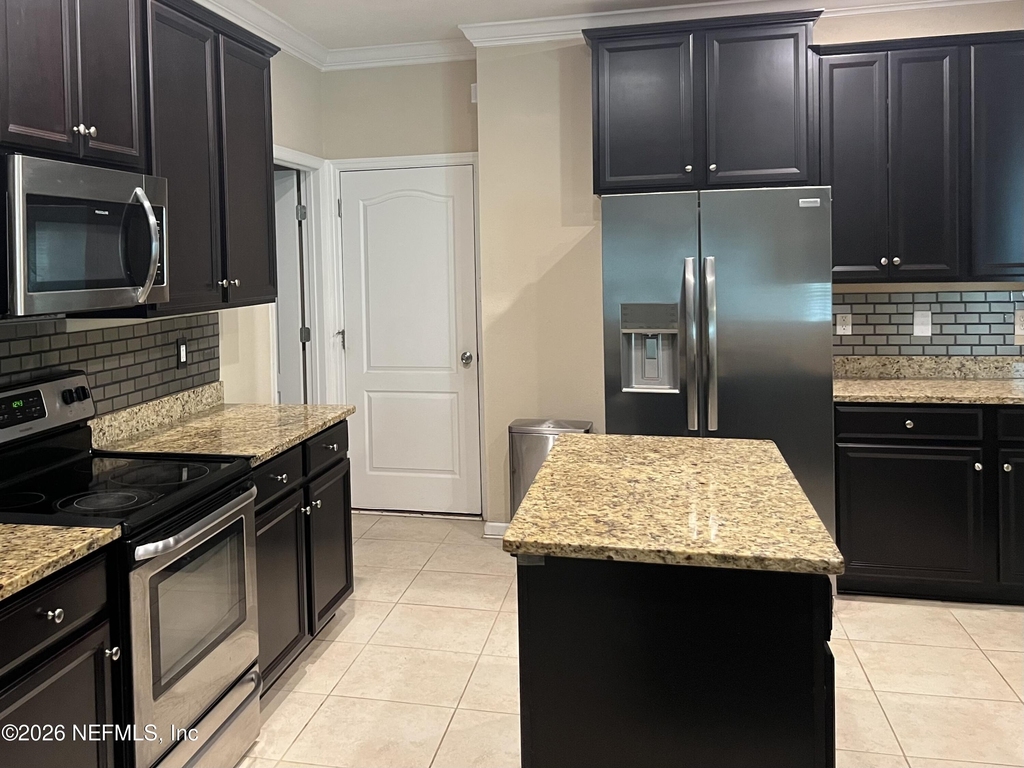 16057 Bainebridge Drive - Photo 12