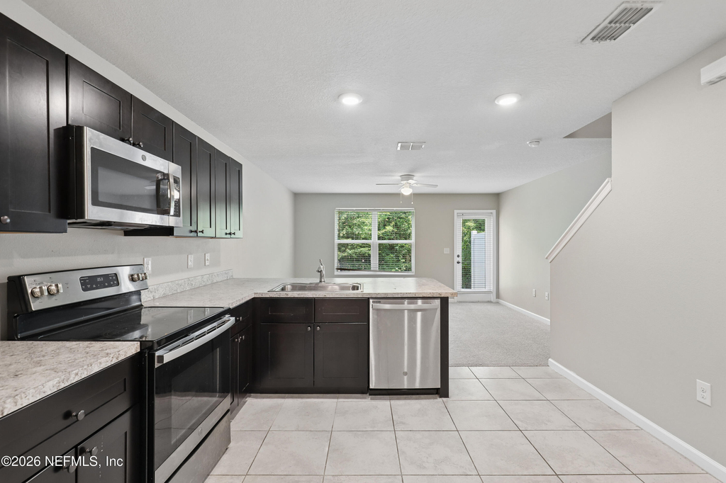 5988 Creekside Crossing Drive - Photo 6
