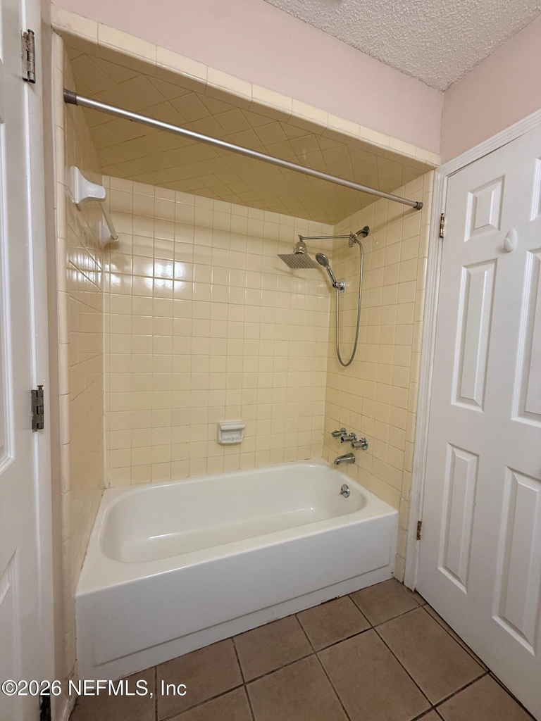 470 Crabapple Court - Photo 11