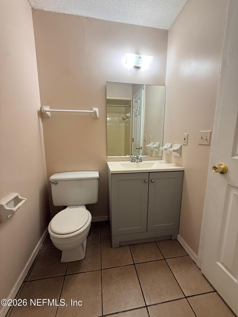 470 Crabapple Court - Photo 10