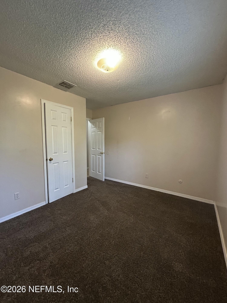 470 Crabapple Court - Photo 9