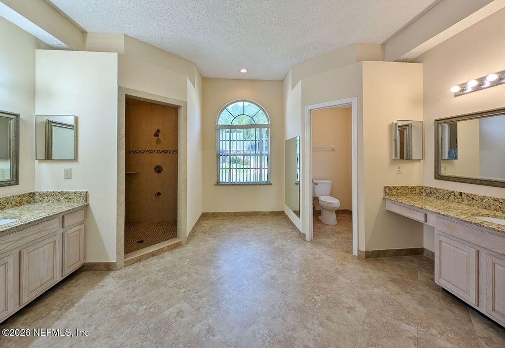 2413 Cedar Trace Drive W - Photo 16