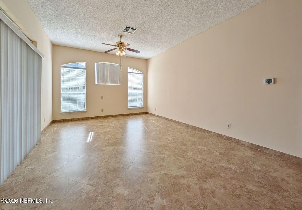 2413 Cedar Trace Drive W - Photo 8