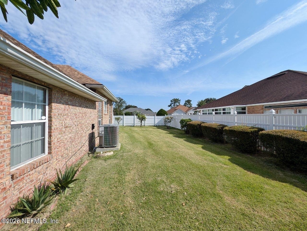 2413 Cedar Trace Drive W - Photo 29