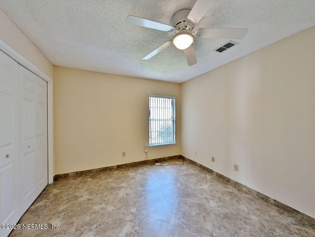 2413 Cedar Trace Drive W - Photo 19