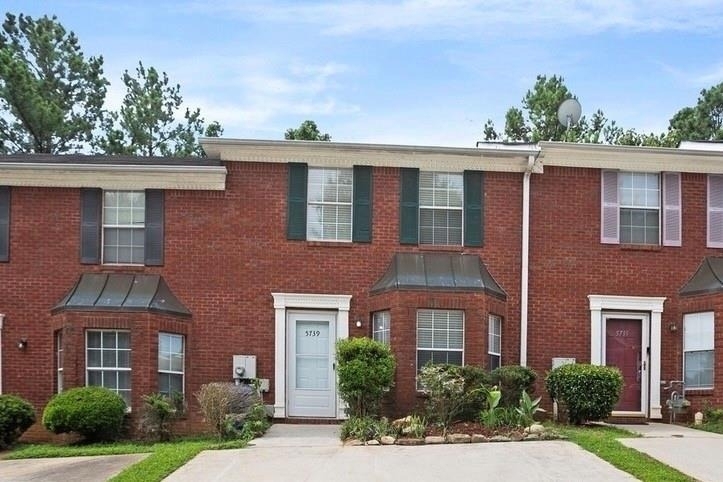5739 Windfall Lane - Photo 0